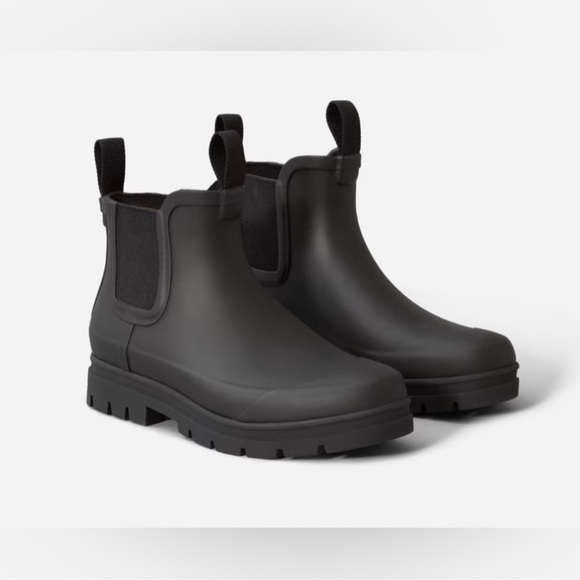 Everlane Shoes - Everlane Chunky Pull On Ankle Rain Boot Black 10 Classic Minimalist Capsule Fall